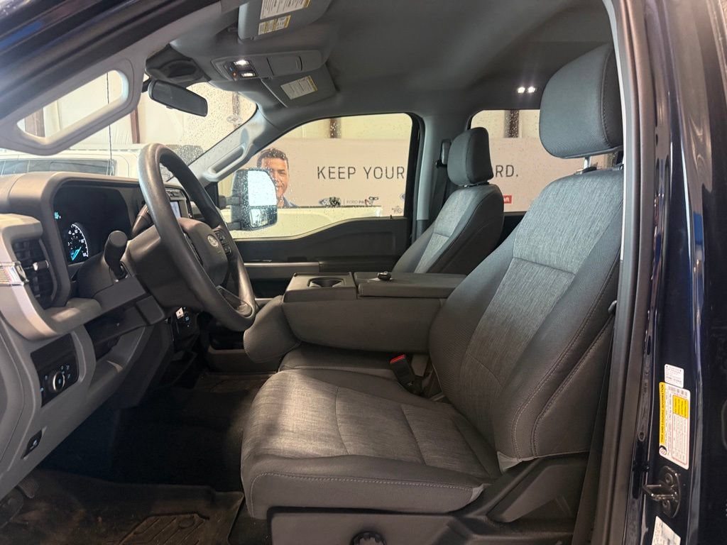 Used 2023 Ford F250 XL w/ STX Appearance Package AWD/4WD image 6