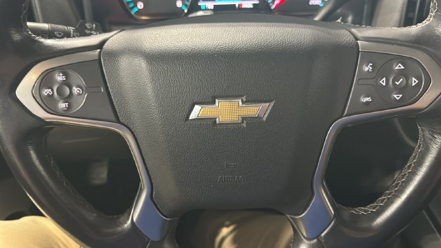 Used 2018 Chevrolet Silverado 1500 LT w/ LT Plus Package AWD/4WD image 14
