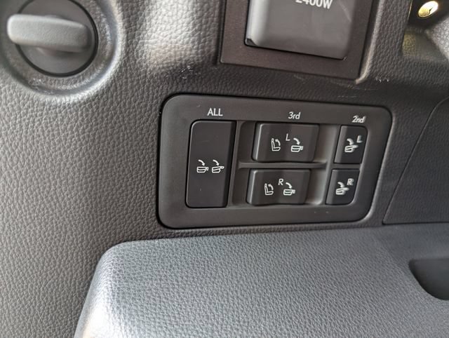 Used 2025 Lexus LX 700h Luxury AWD/4WD image 44