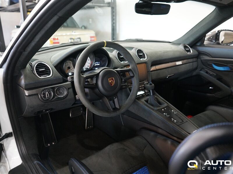 Used 2023 Porsche 718 Cayman GT4 RS RWD image 25