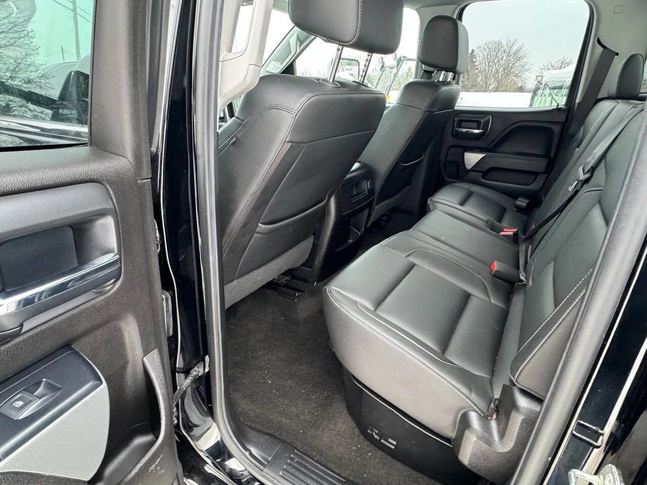 Used 2018 Chevrolet Silverado 2500 LTZ w/ Vortec Plus Package image 11