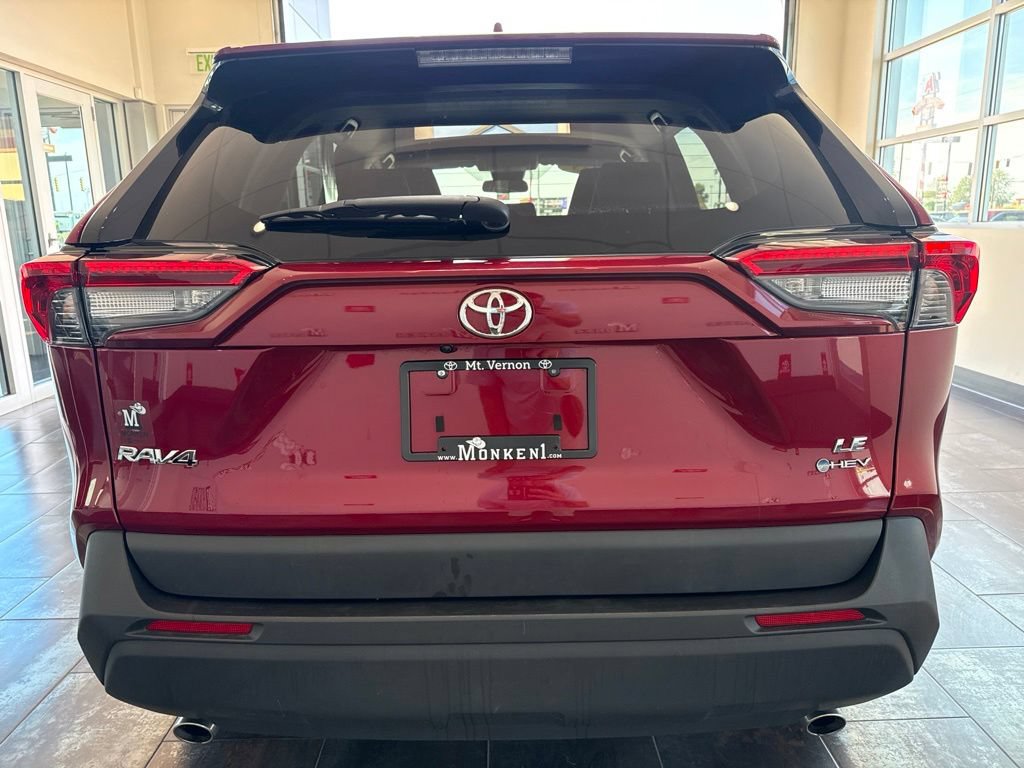 Used 2025 Toyota RAV4 LE AWD/4WD image 8