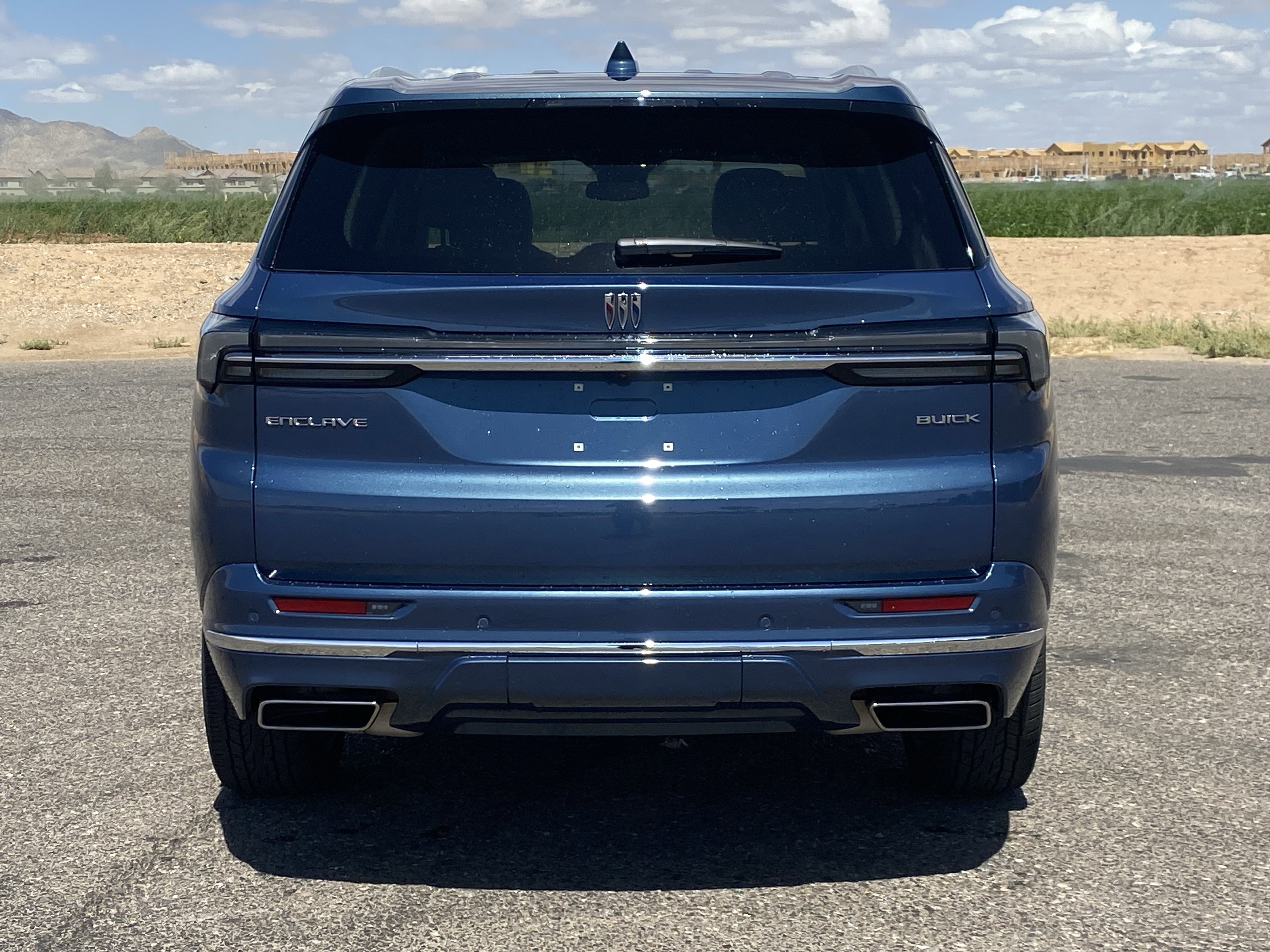 Used 2025 Buick Enclave Avenir FWD image 4