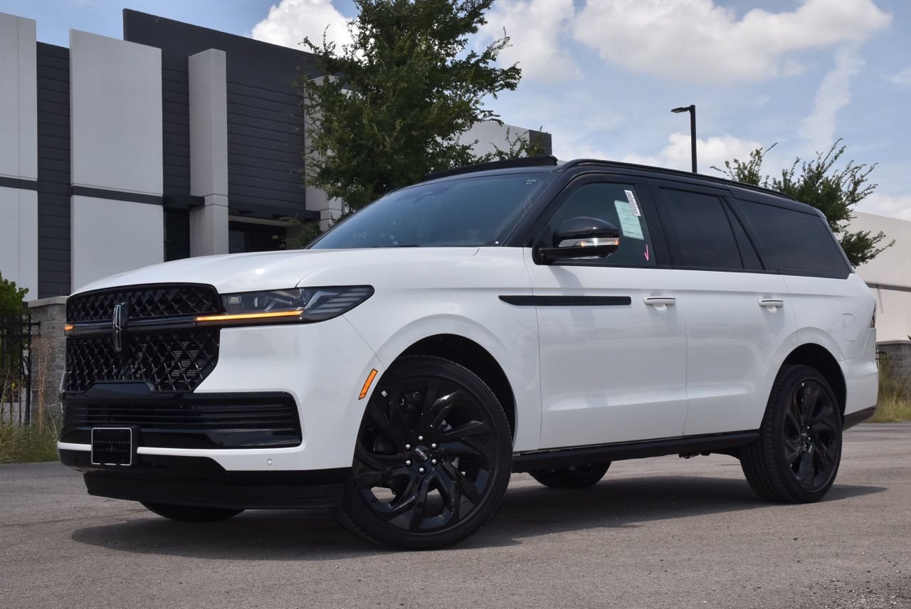 New 2027 Lincoln Navigator Black Label AWD/4WD video 1