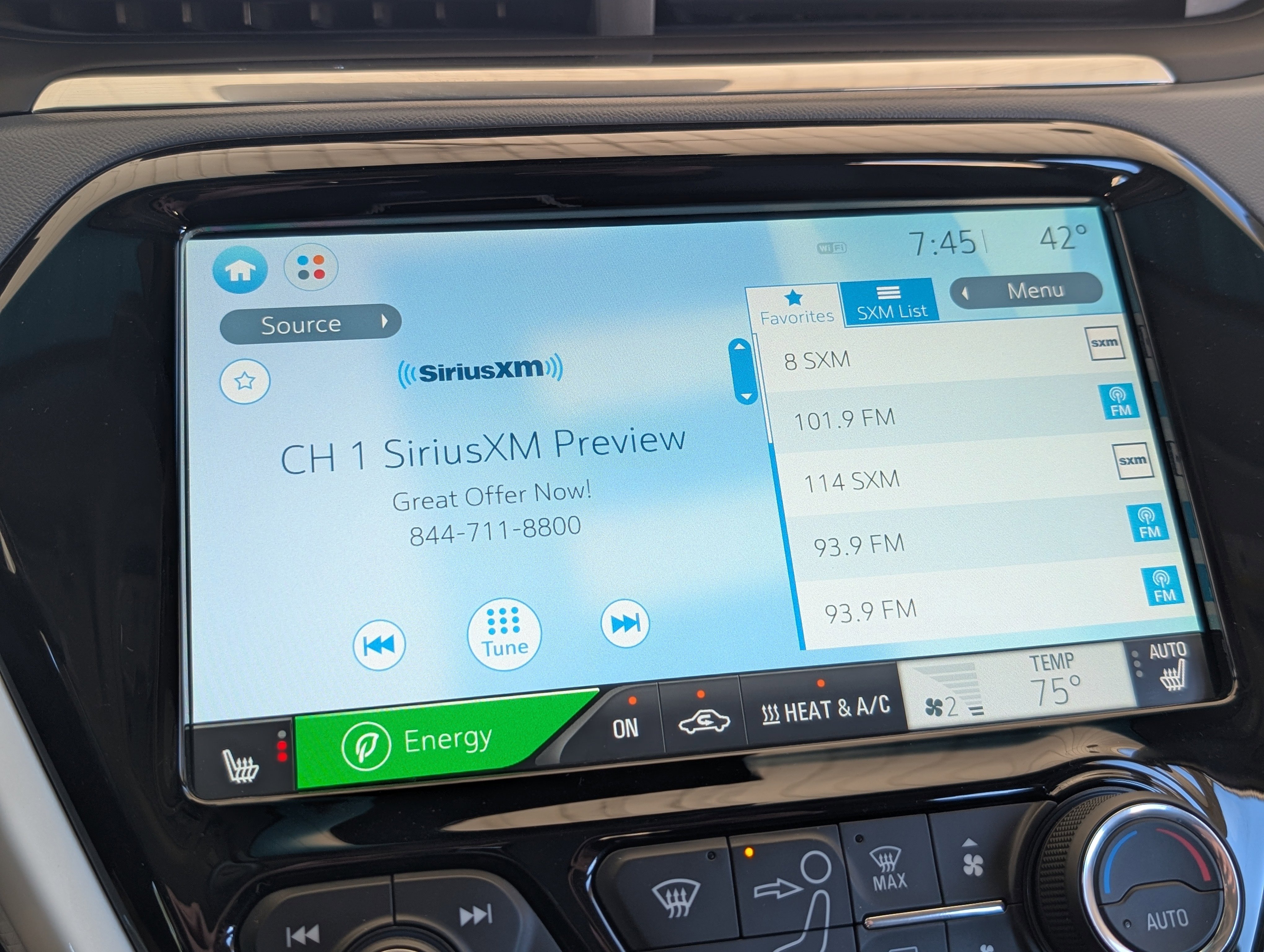 Used 2017 Chevrolet Bolt Premier w/ Driver Confidence II Package image 26