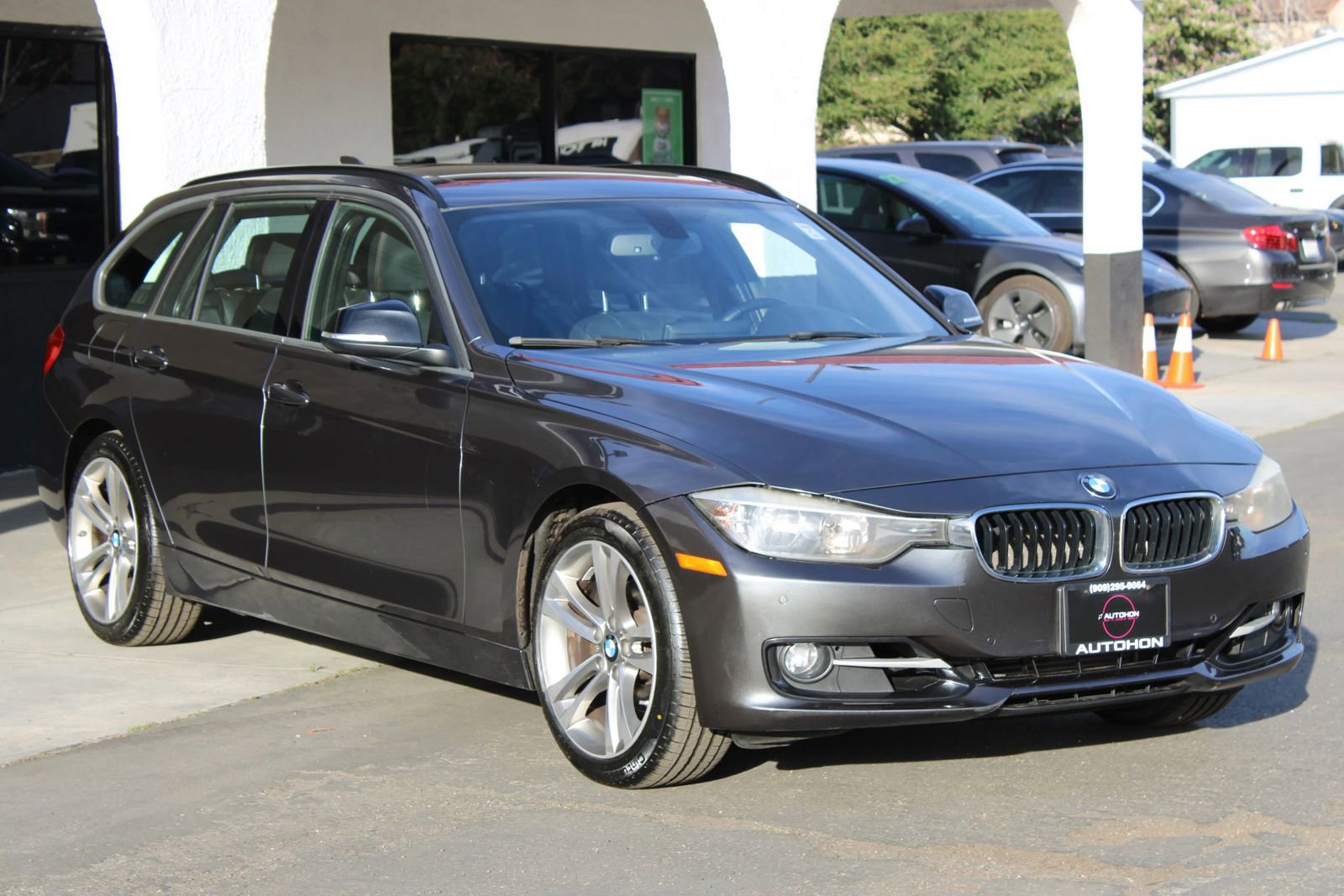 Used 2015 BMW 328i xDrive Wagon image 2
