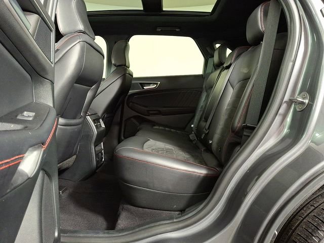 Used 2024 Ford Edge ST-Line w/ Class II Trailer Tow Package AWD/4WD image 13