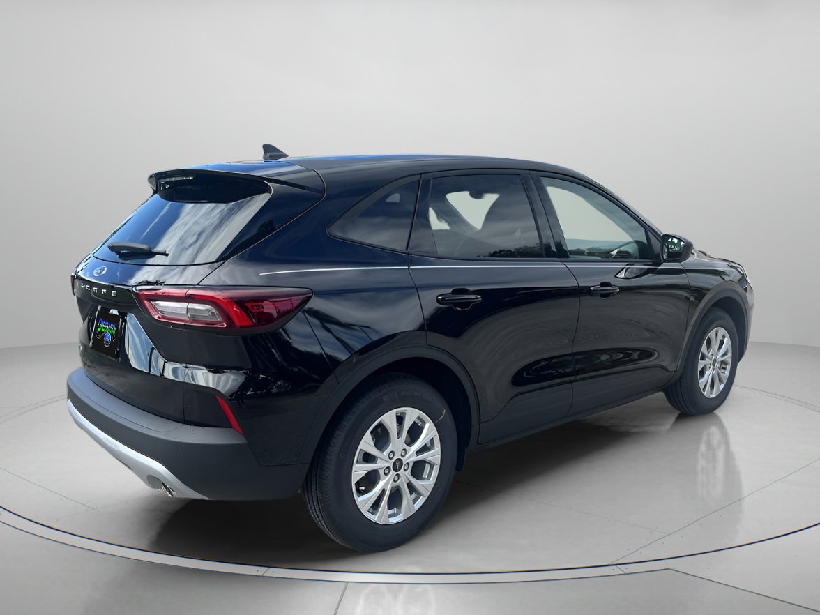 New 2026 Ford Escape Active image 3