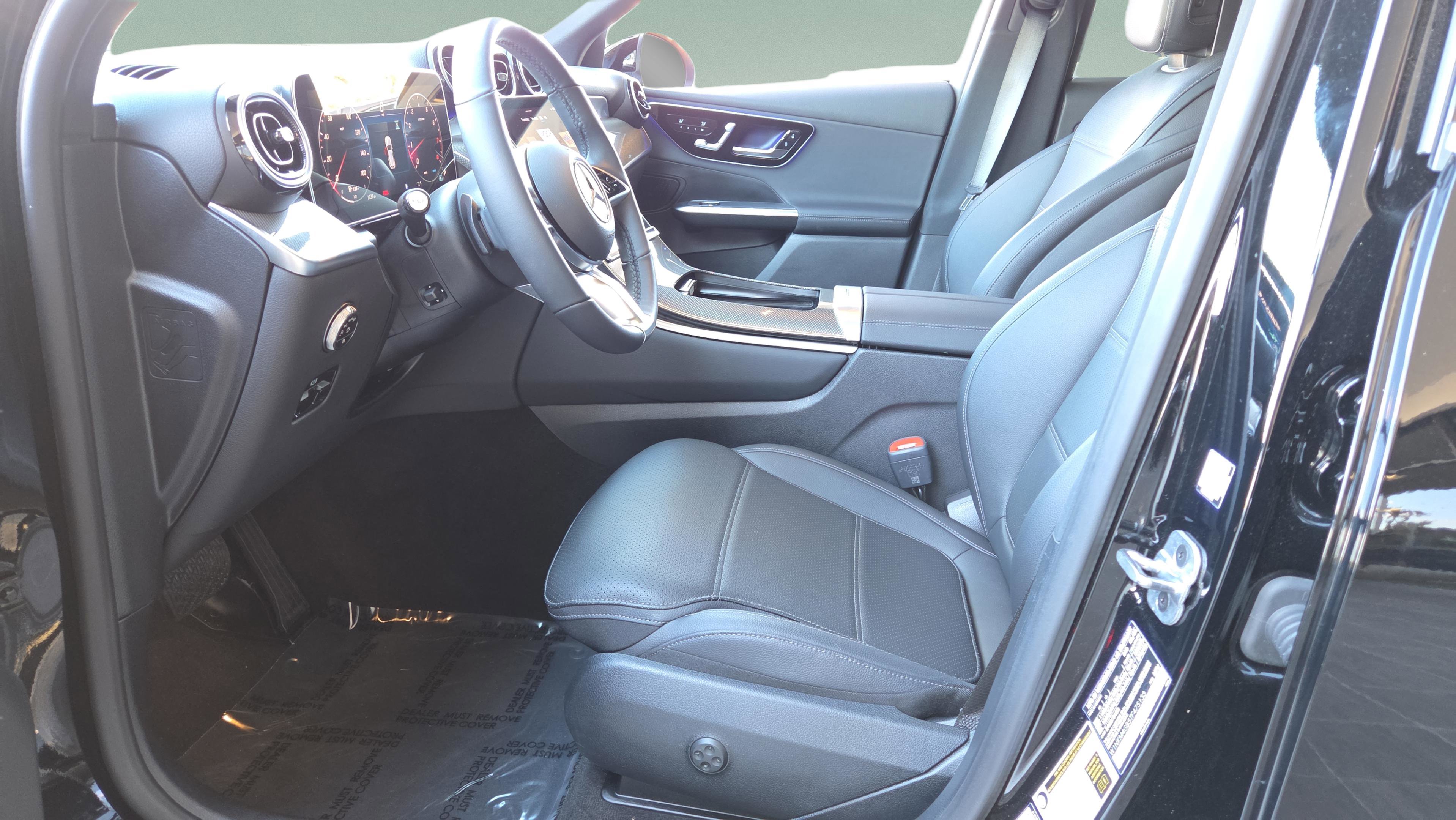 Certified 2026 Mercedes-Benz GLC 300 image 7
