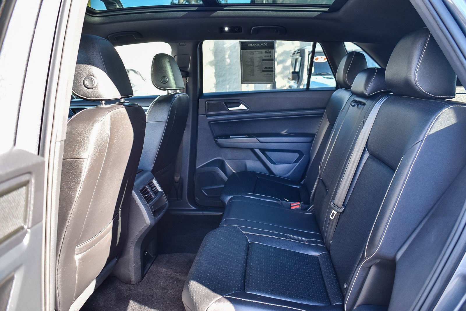 Used 2020 Volkswagen Atlas Cross Sport SEL image 19