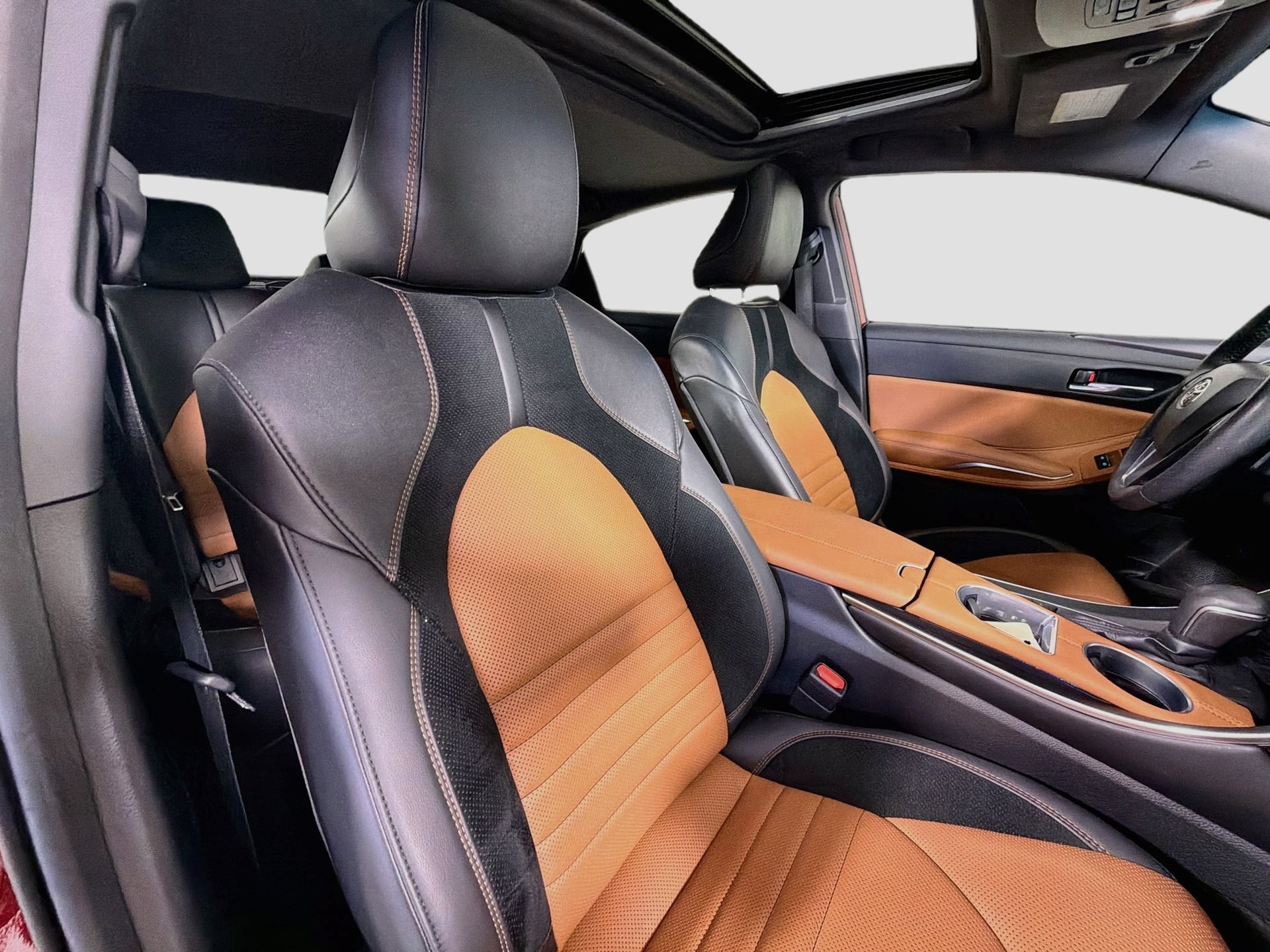 Used 2021 Toyota Avalon Touring FWD image 29