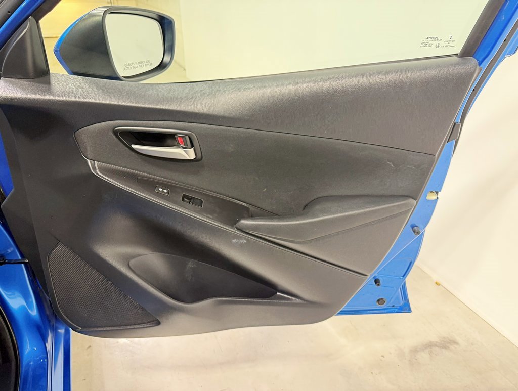 Used 2020 Toyota Yaris LE image 35