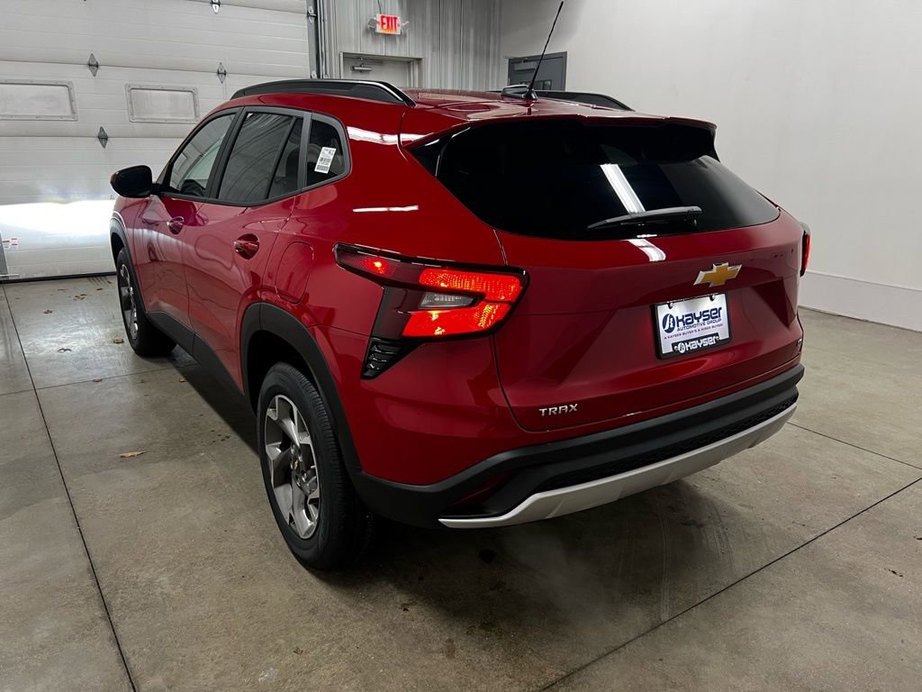 New 2026 Chevrolet Trax LT w/ Driver Confidence Package image 5