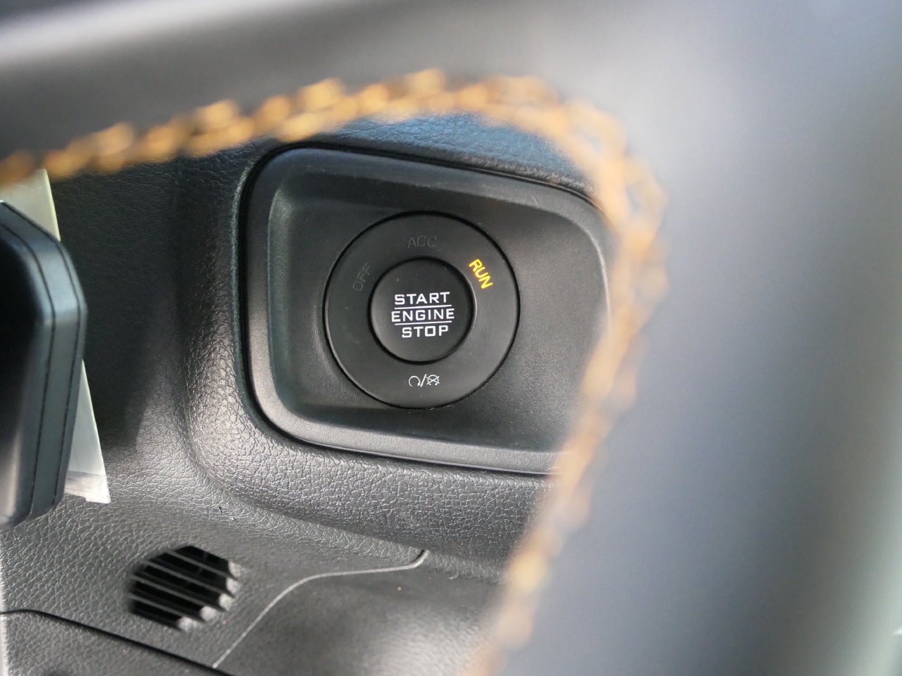 Used 2024 Jeep Wrangler Unlimited AWD/4WD image 19