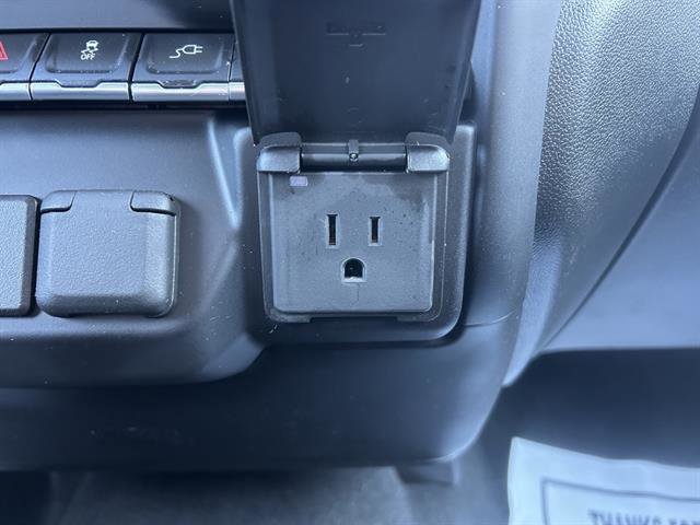 Certified 2022 Chevrolet Silverado 2500 Custom w/ Gooseneck/5TH Wheel Package image 22