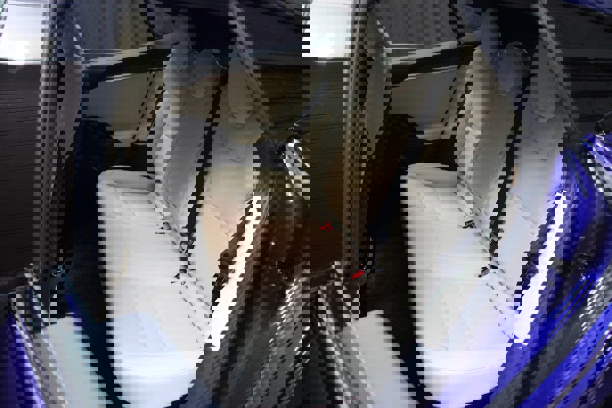 Used 2022 Tesla Model S AWD image 25