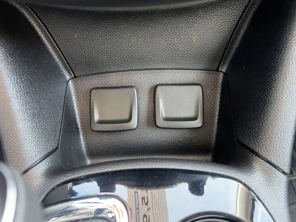 Certified 2017 Chevrolet Cruze Premier image 25