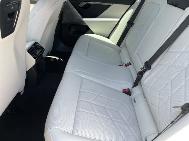 Used 2025 BMW 530i image 17