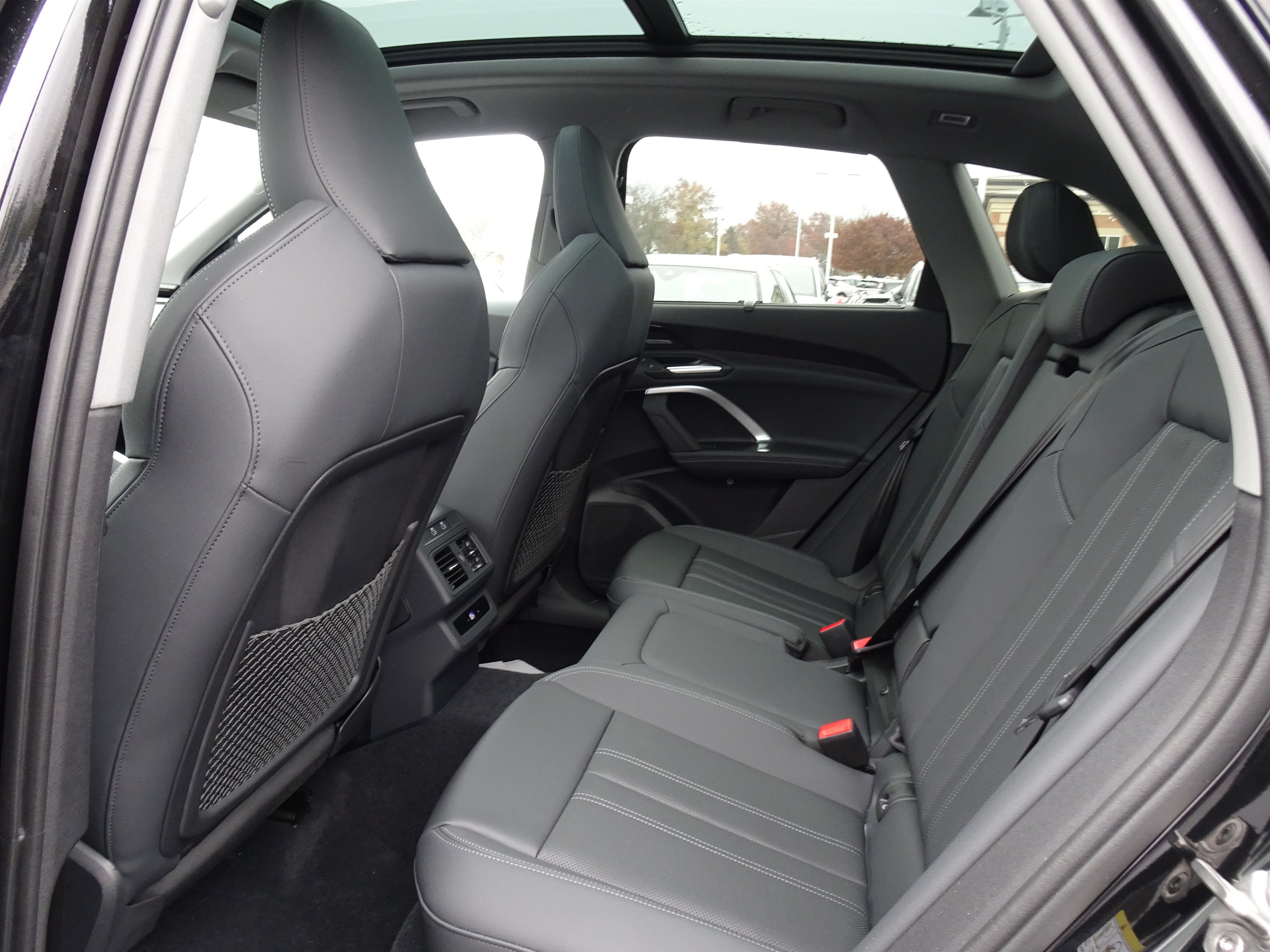 Certified 2025 Audi Q5 Premium w/ Premium Plus AWD/4WD image 6