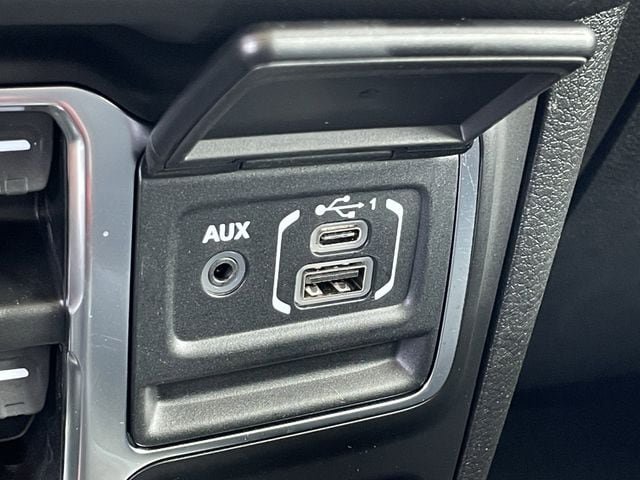 Used 2026 Jeep Gladiator Rubicon AWD/4WD image 19