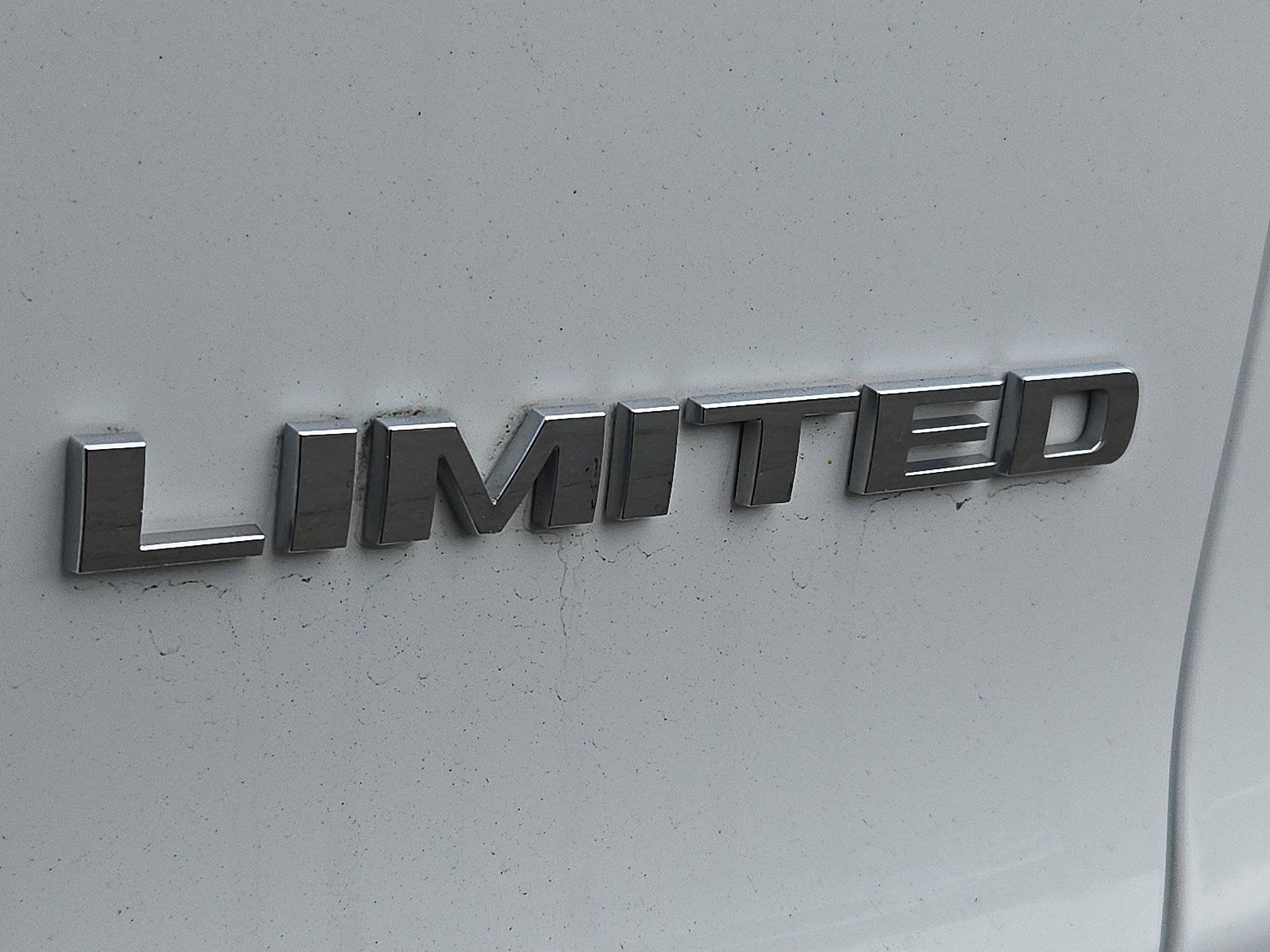 Used 2019 Jeep Cherokee Limited image 30