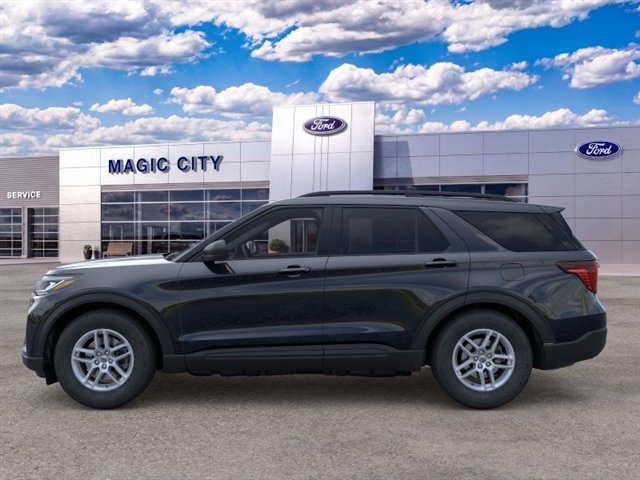 Used 2026 Ford Explorer Active AWD/4WD image 3