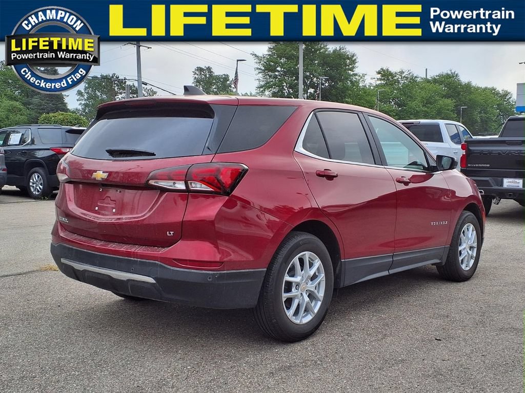 Used 2024 Chevrolet Equinox LT w/ LPO, Floor Liner Package FWD image 5