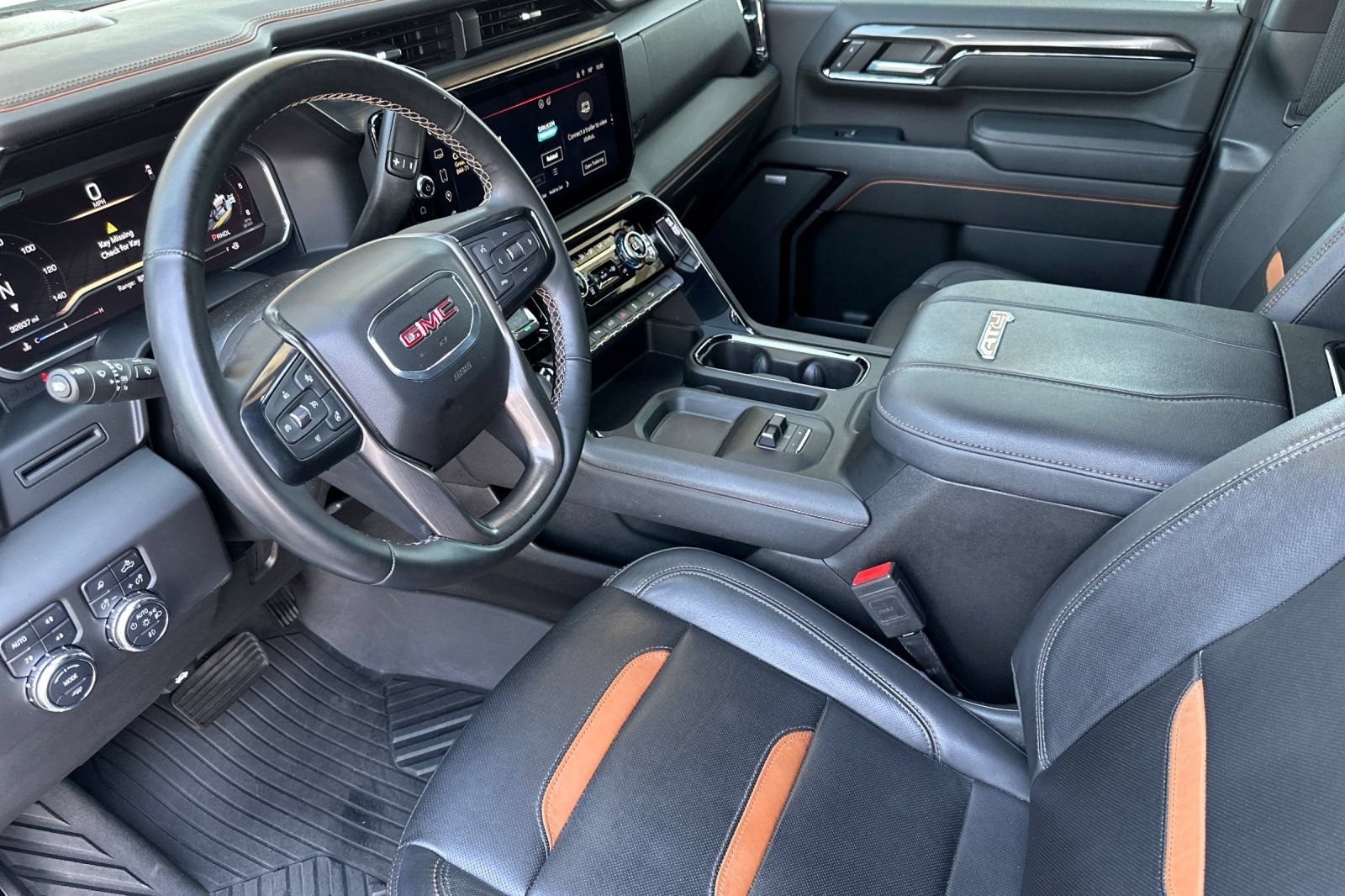 Used 2024 GMC Sierra 2500 AT4 w/ AT4 Preferred Package AWD/4WD image 11