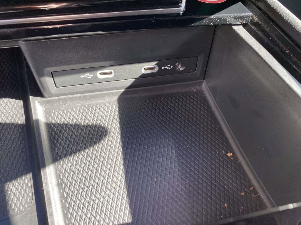 Used 2024 Volkswagen Atlas SE image 20