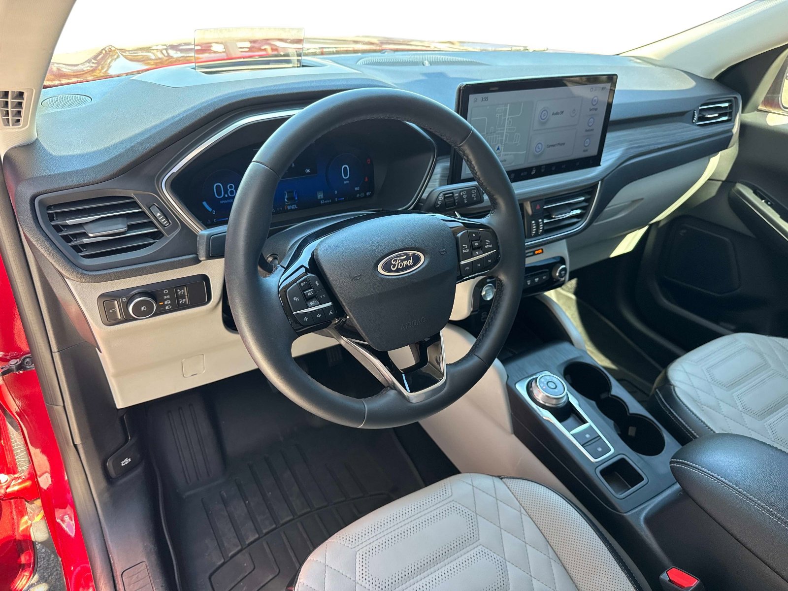 Used 2024 Ford Escape Platinum w/ Premium Technology Package AWD/4WD image 23
