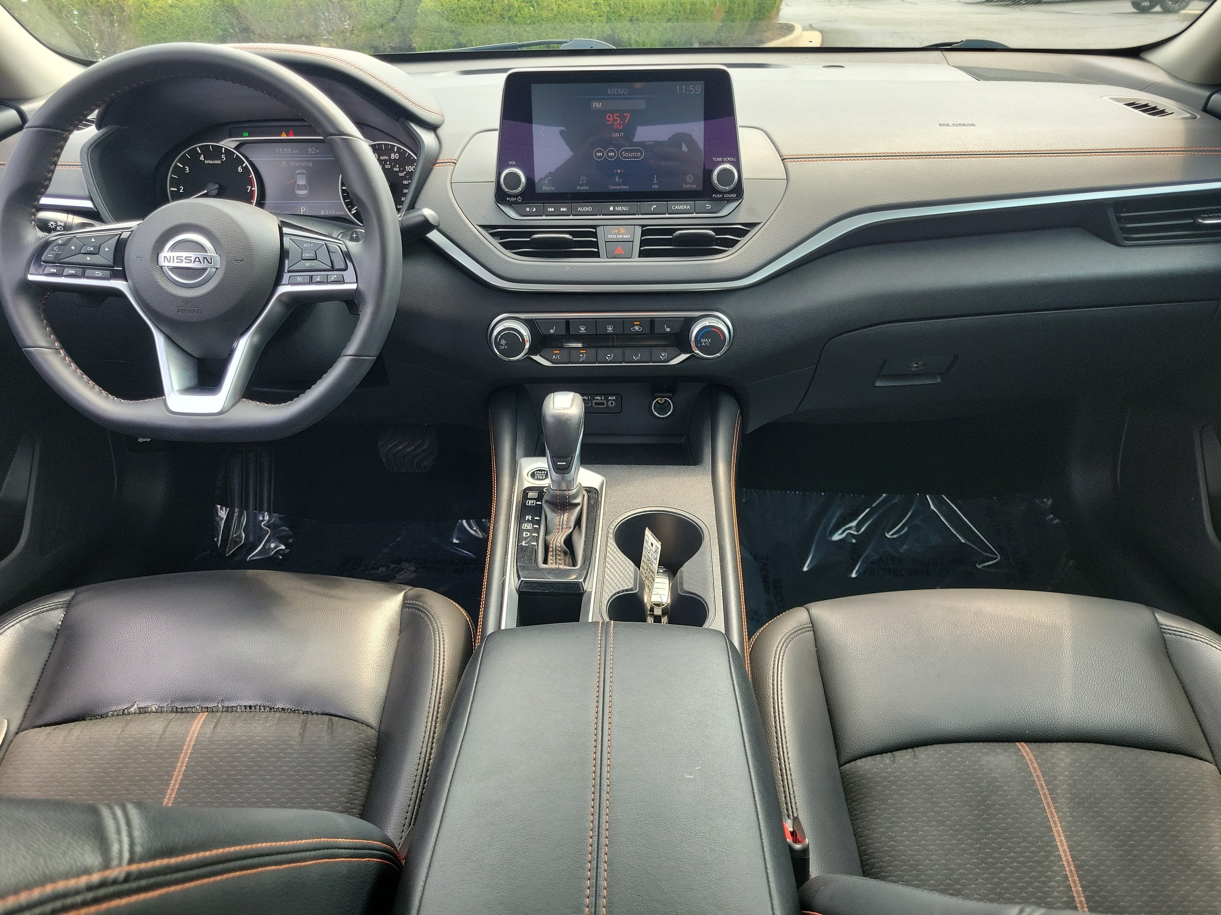 Used 2020 Nissan Altima 2.5 SR w/ Premium Package FWD image 9