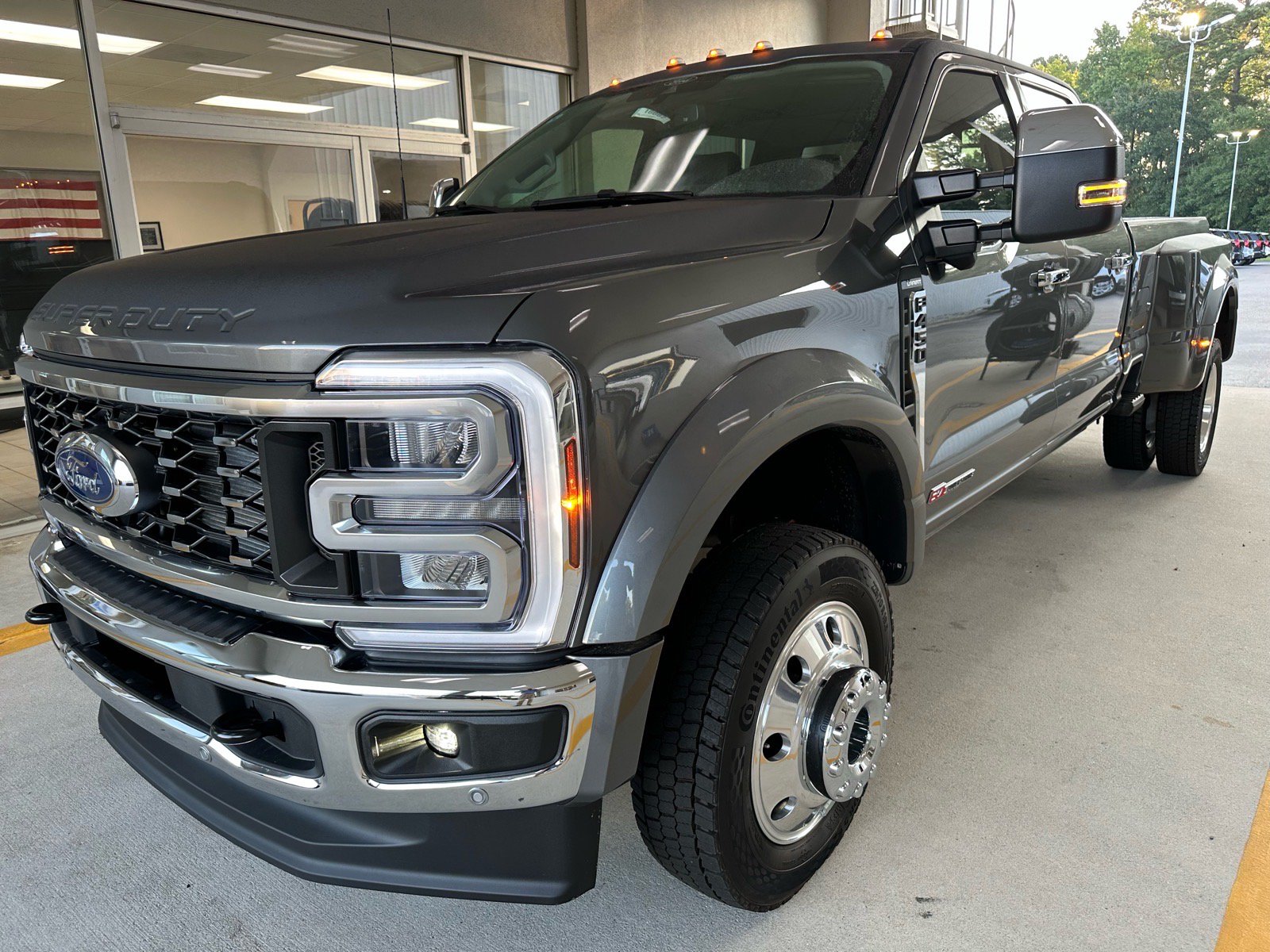 New 2026 Ford F450 Lariat w/ Lariat Ultimate Package AWD/4WD image 3