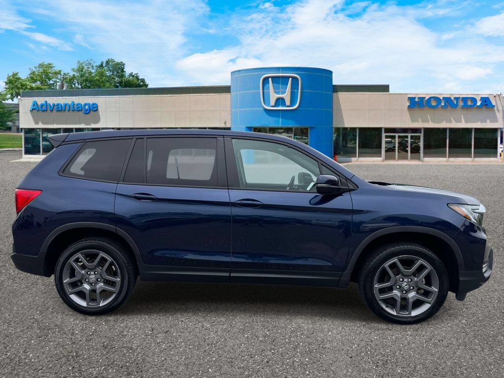 Used 2023 Honda Passport EX-L image 3