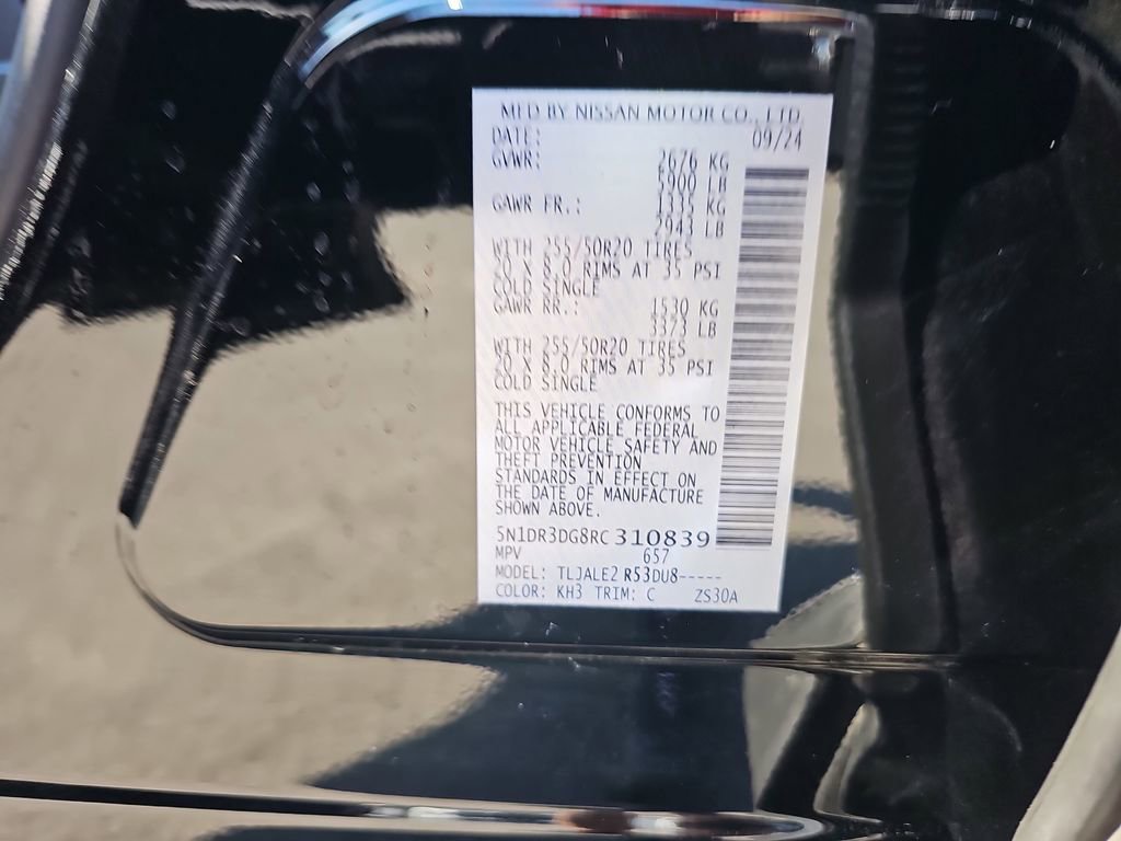 Used 2024 Nissan Pathfinder Platinum w/ Cargo Package image 40