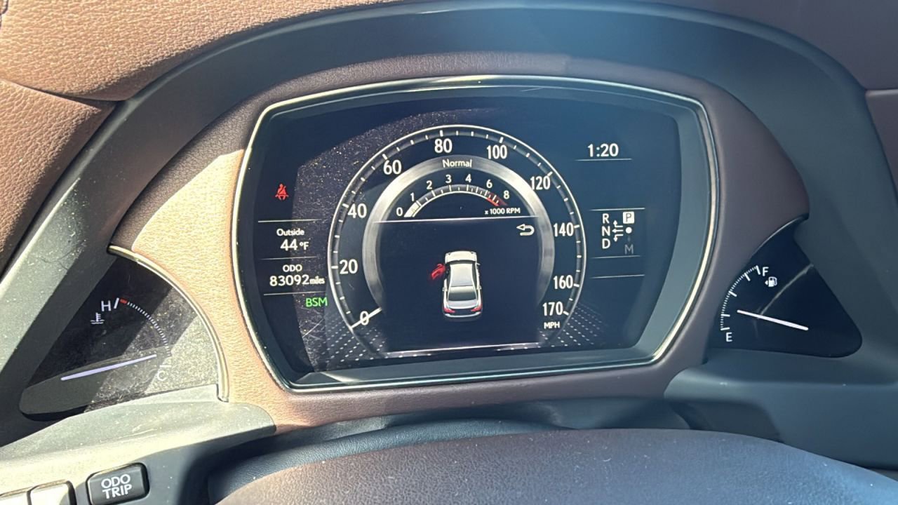 Used 2019 Lexus LS 500 AWD w/ Accessory Package (Z2) image 28