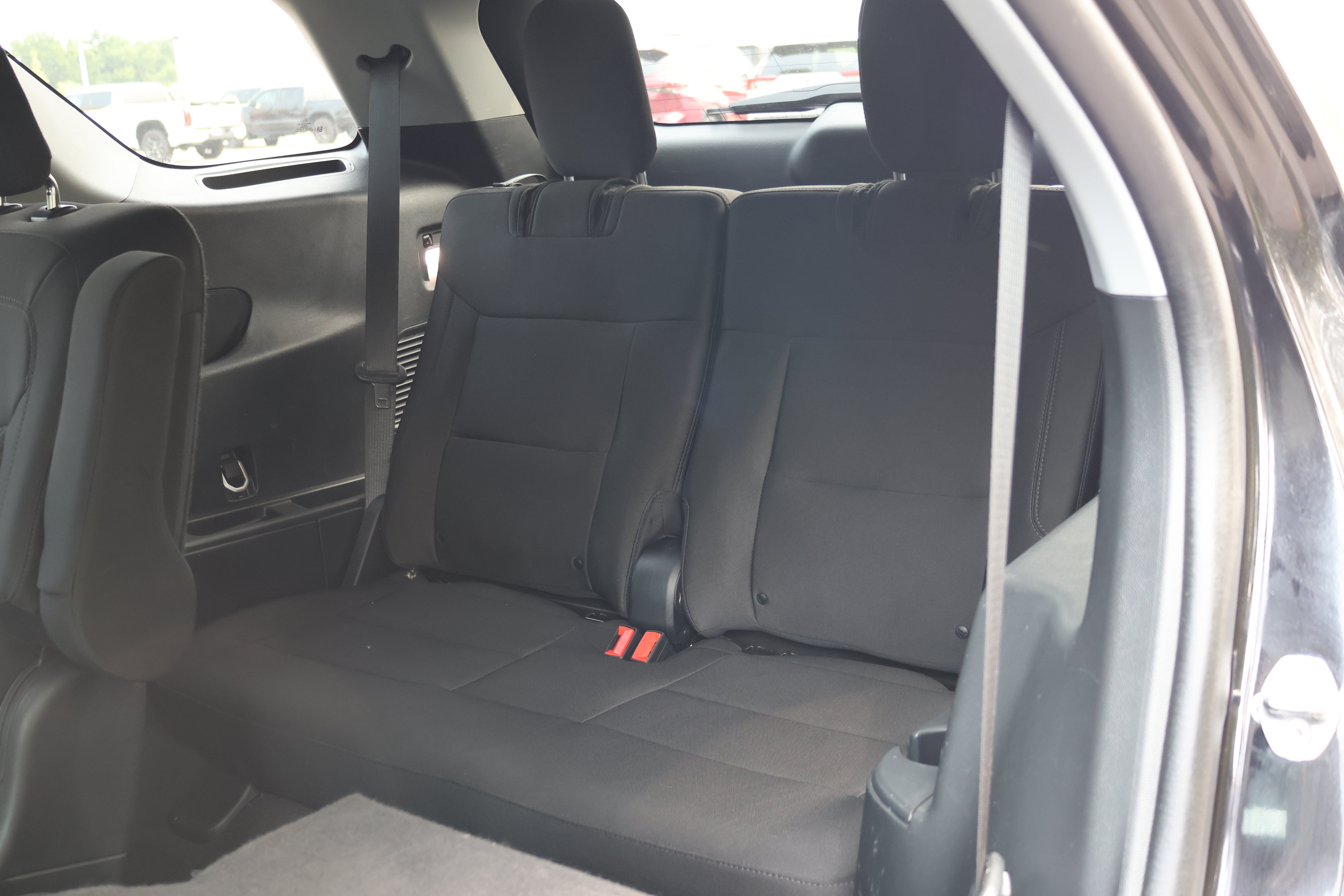 Used 2023 Ford Explorer XLT AWD/4WD image 20