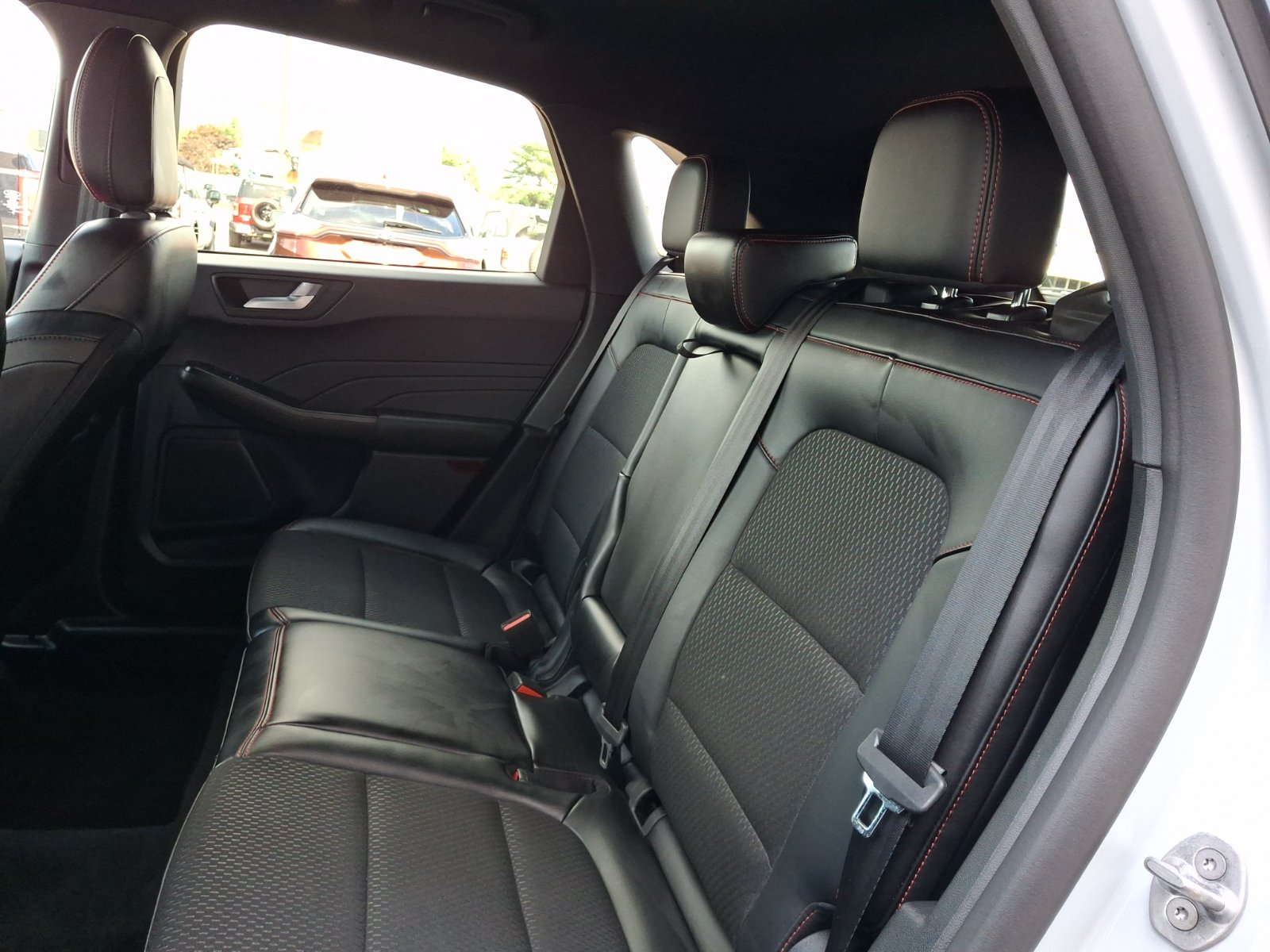 Used 2026 Ford Escape ST-Line AWD/4WD image 11