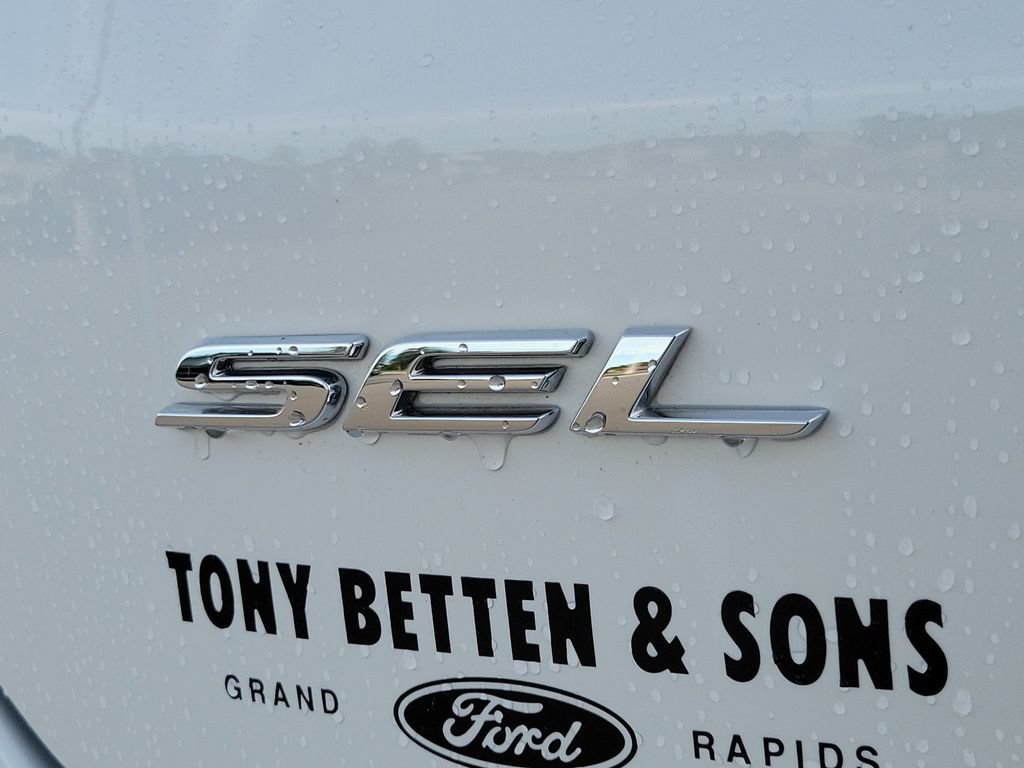 Used 2024 Ford Edge SEL w/ Convenience Package AWD/4WD image 7