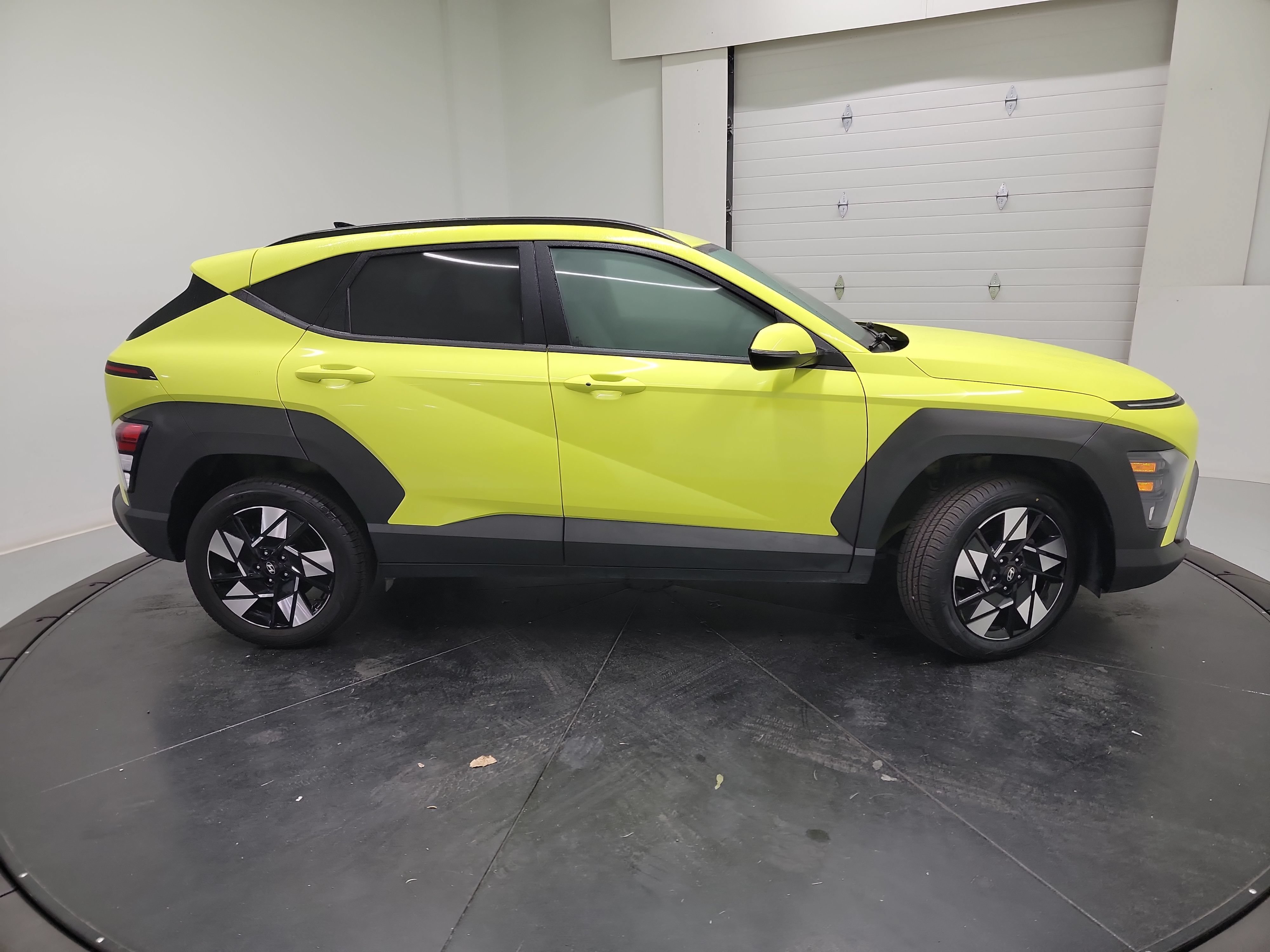 Used 2024 Hyundai Kona SEL AWD/4WD image 11