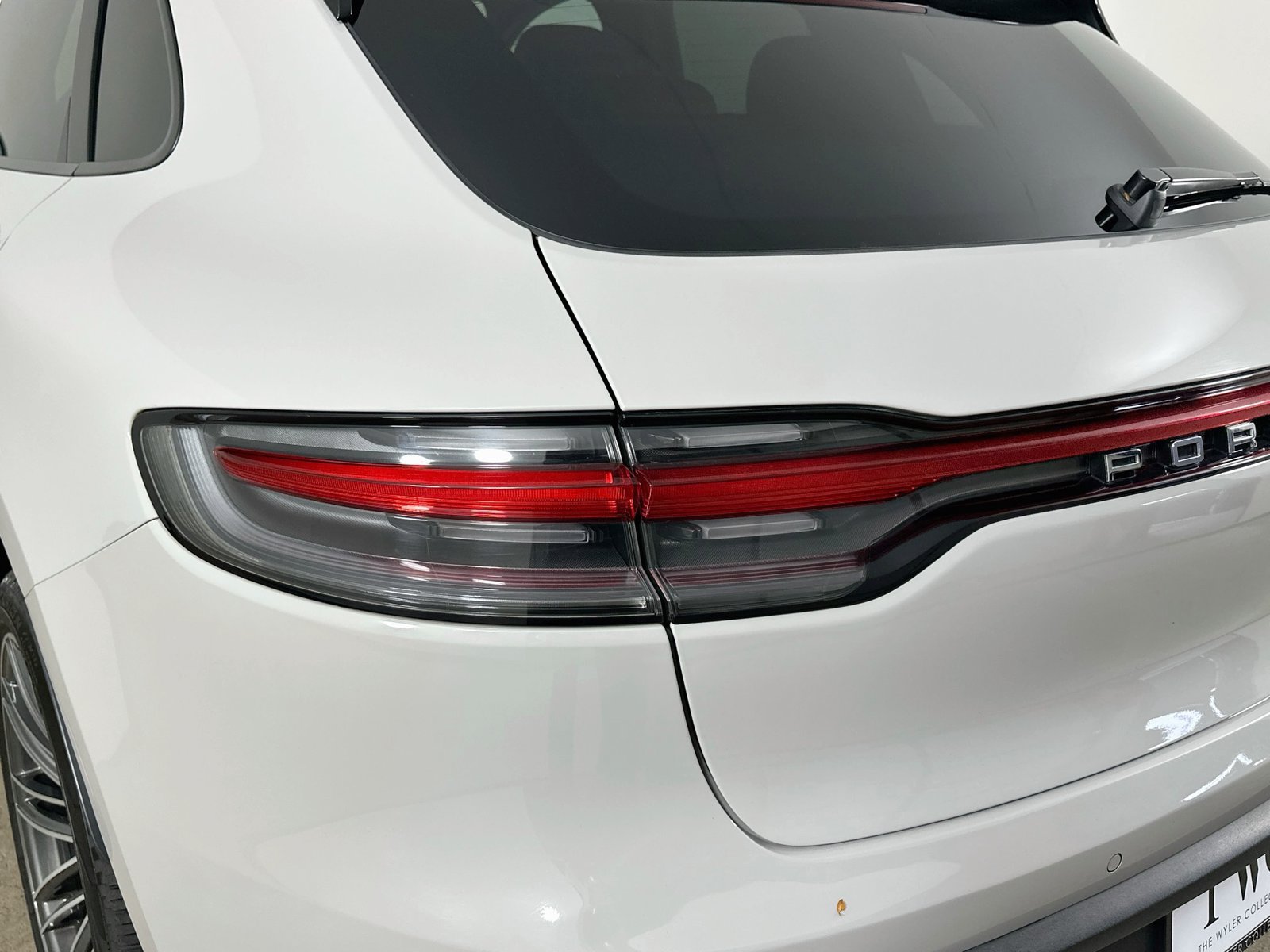 Used 2023 Porsche Macan AWD/4WD image 12