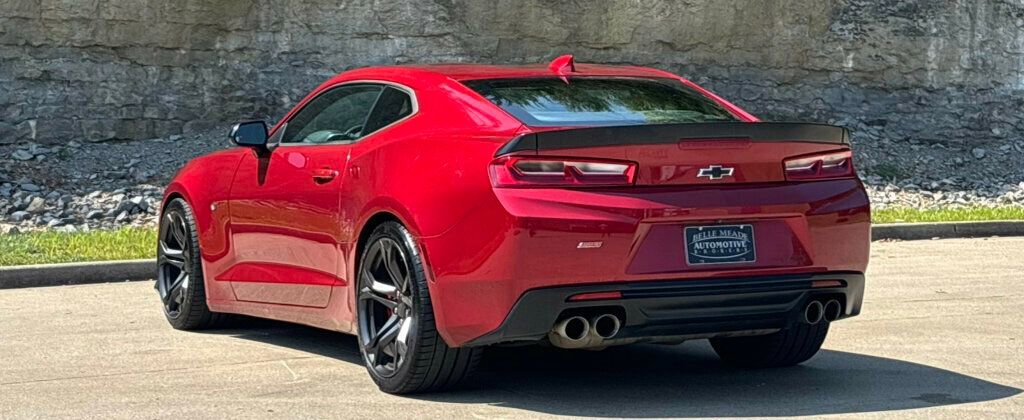 Used 2018 Chevrolet Camaro SS image 3