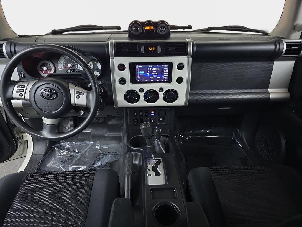 Used 2012 Toyota FJ Cruiser 4WD w/ Convenience Pkg image 12
