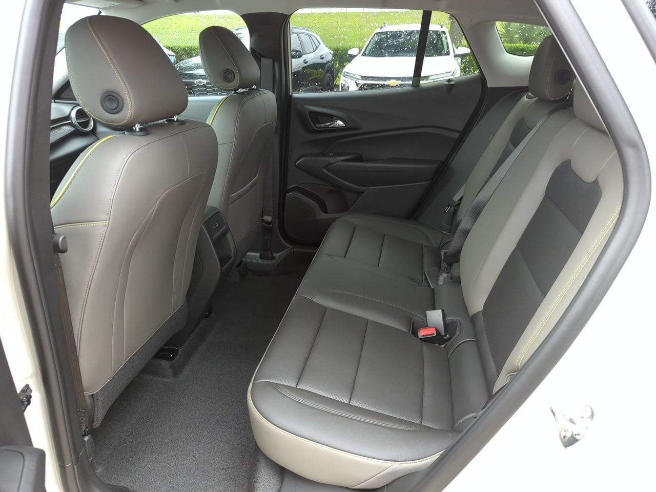 New 2026 Chevrolet Trax ACTIV w/ Driver Confidence Package FWD image 21