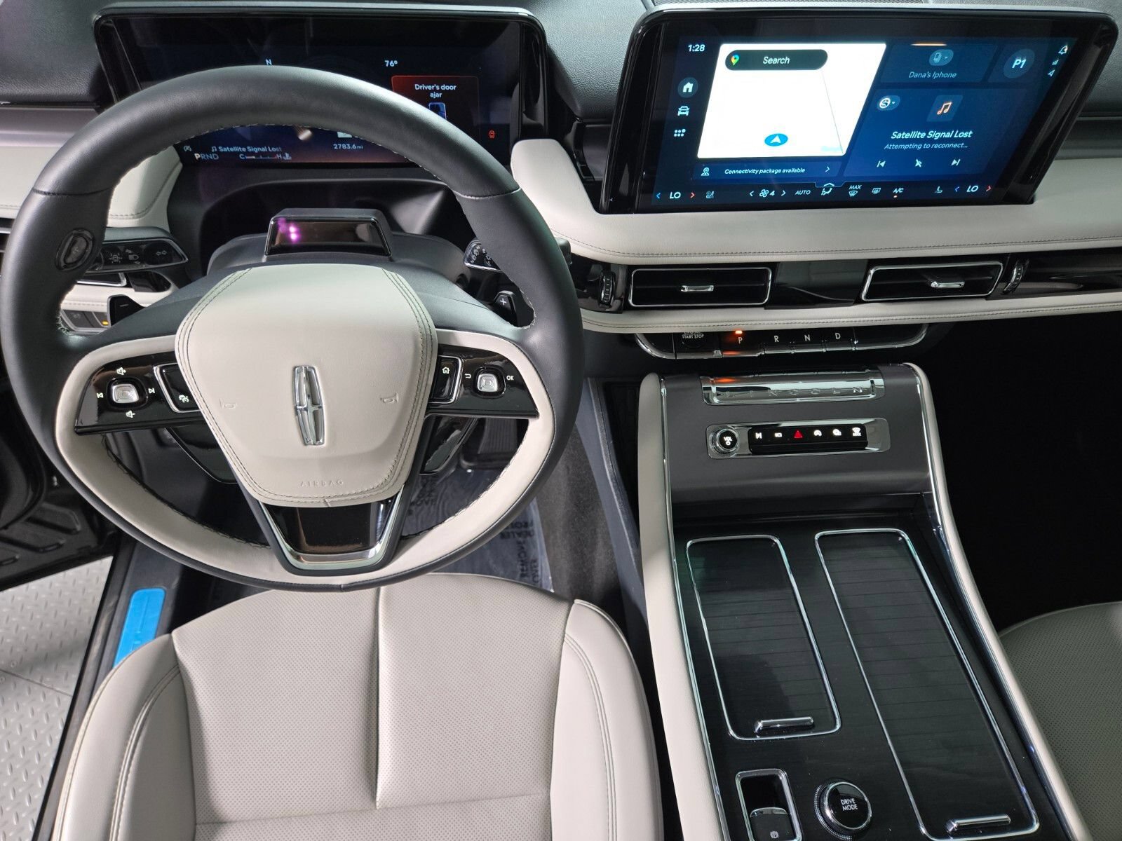 New 2026 Lincoln Aviator AWD image 17