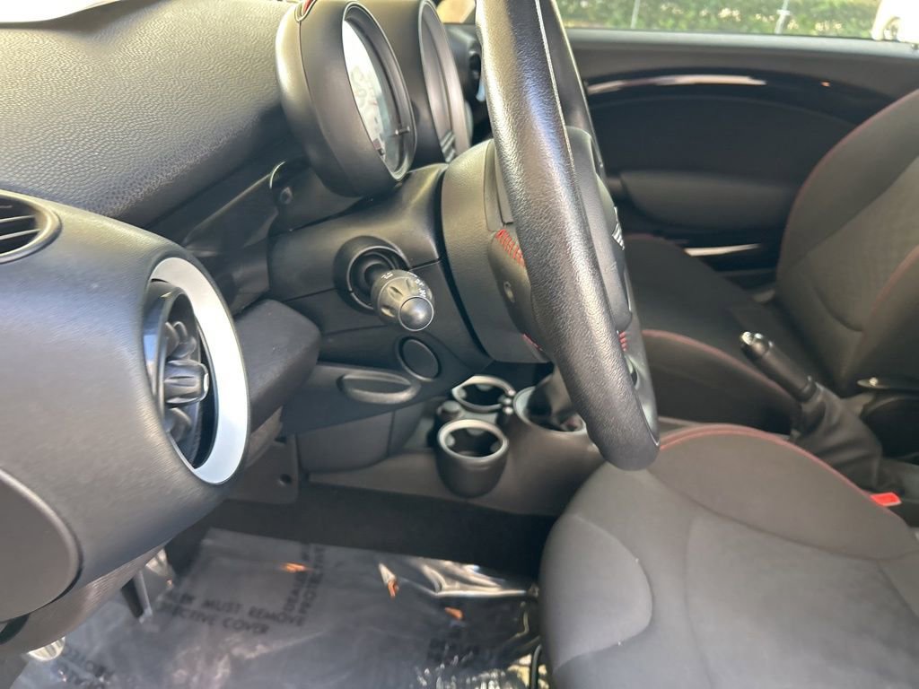 Used 2013 MINI Cooper S image 33