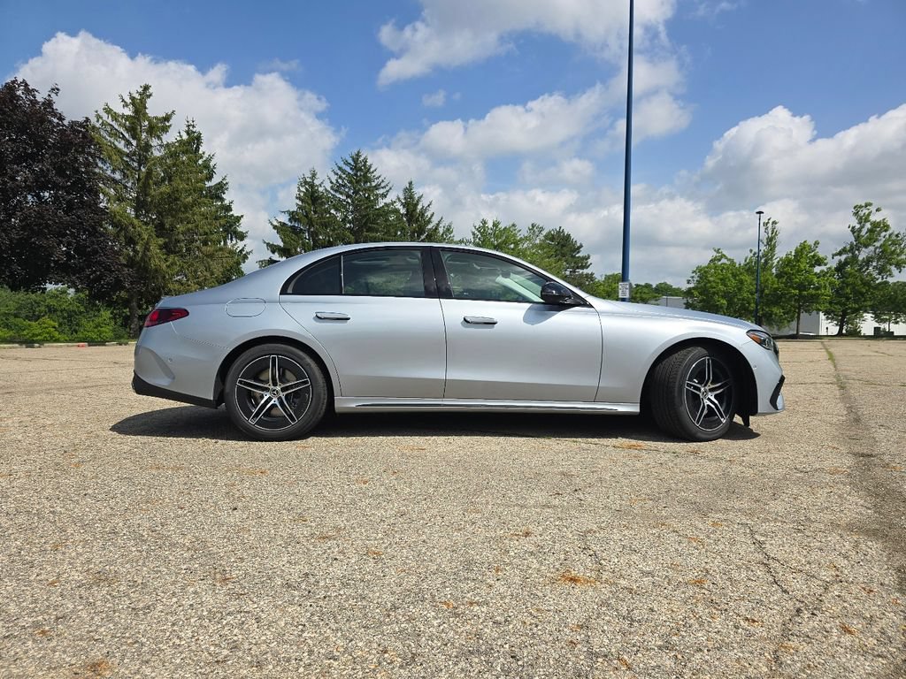 New 2026 Mercedes-Benz E 450 4MATIC Sedan image 18