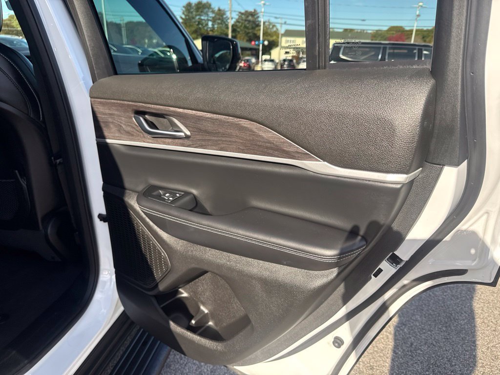 Certified 2025 Jeep Grand Cherokee Limited AWD/4WD image 26
