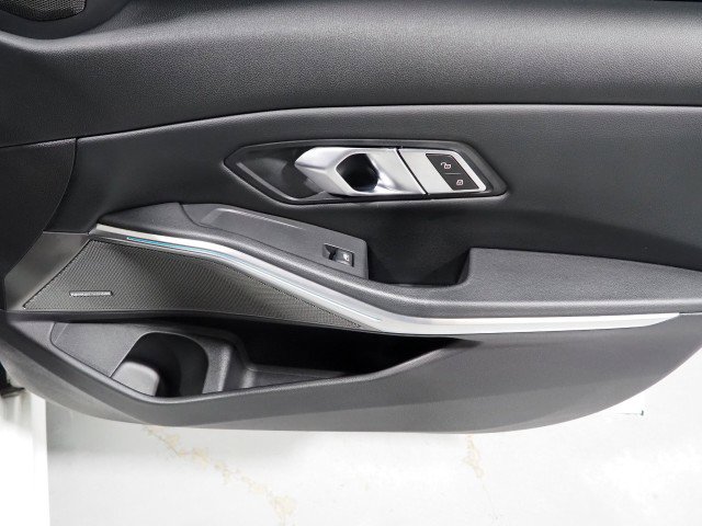 Used 2023 BMW 330e w/ Premium Package image 61