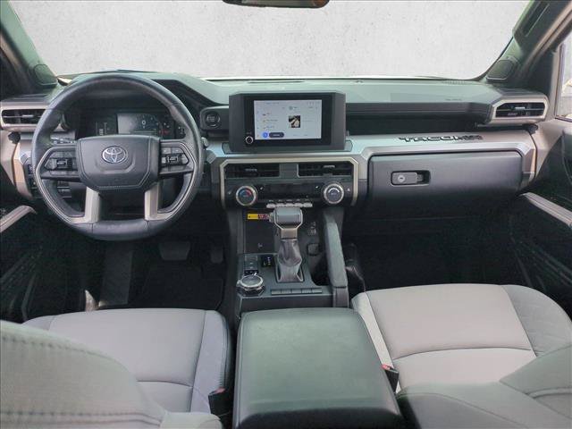 Certified 2024 Toyota Tacoma SR5 AWD/4WD image 17