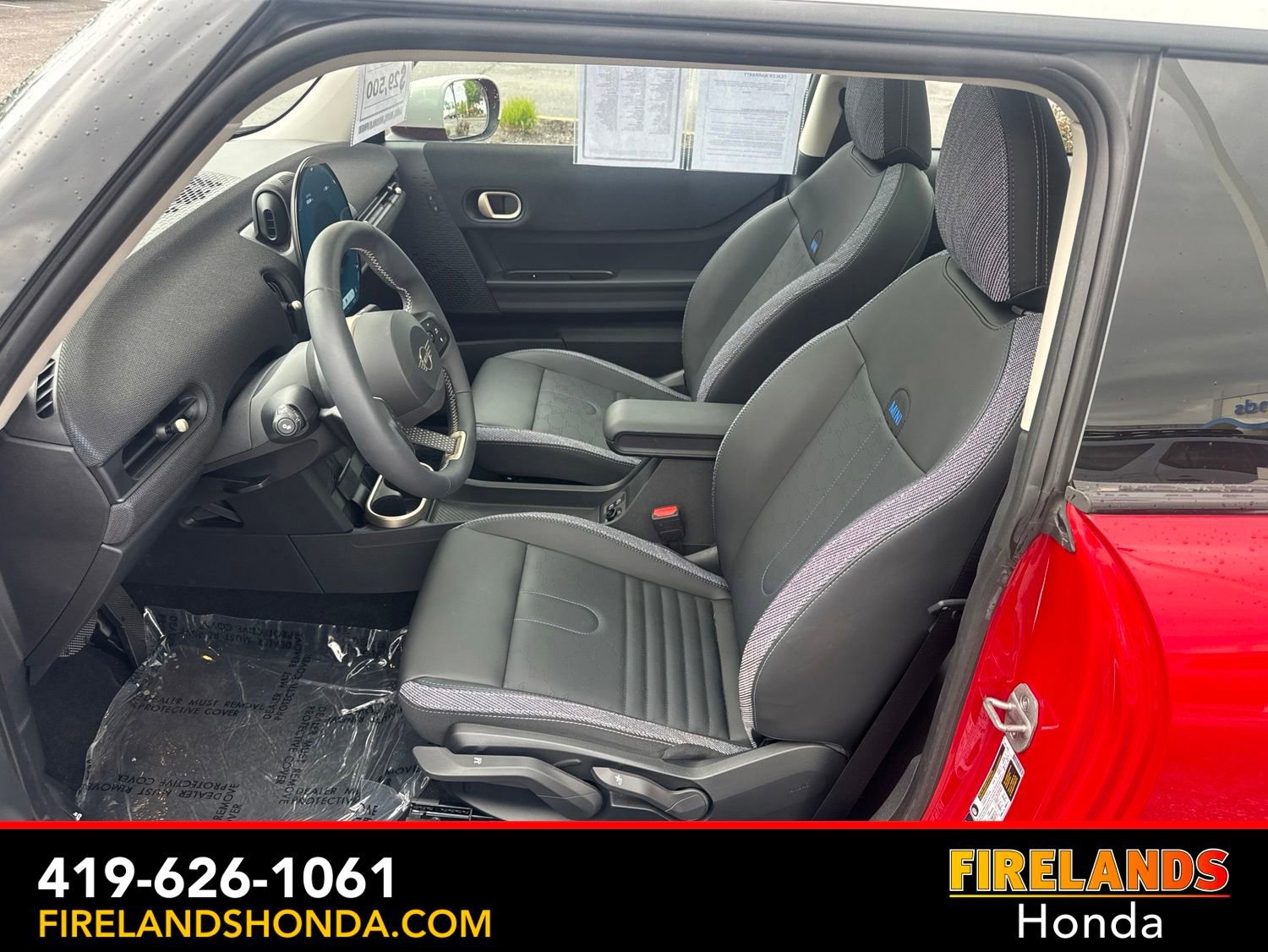 Used 2025 MINI Cooper 2-Door Hardtop FWD image 10